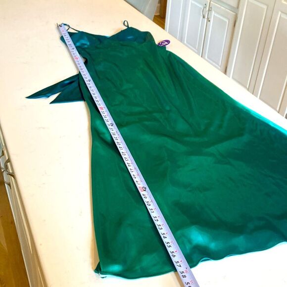 Betsy & Adam Green Umbrae Iridescent Satin Babydoll Maxi Gown Adjustable Straps - Picture 7 of 10